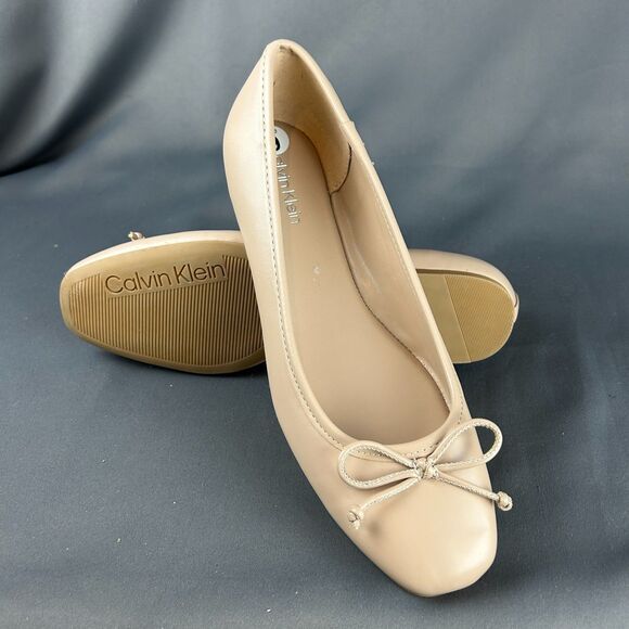 Calvin Klein Nude Beige Ballet Flats Bow Accent Size 9 NEW - Picture 2 of 14
